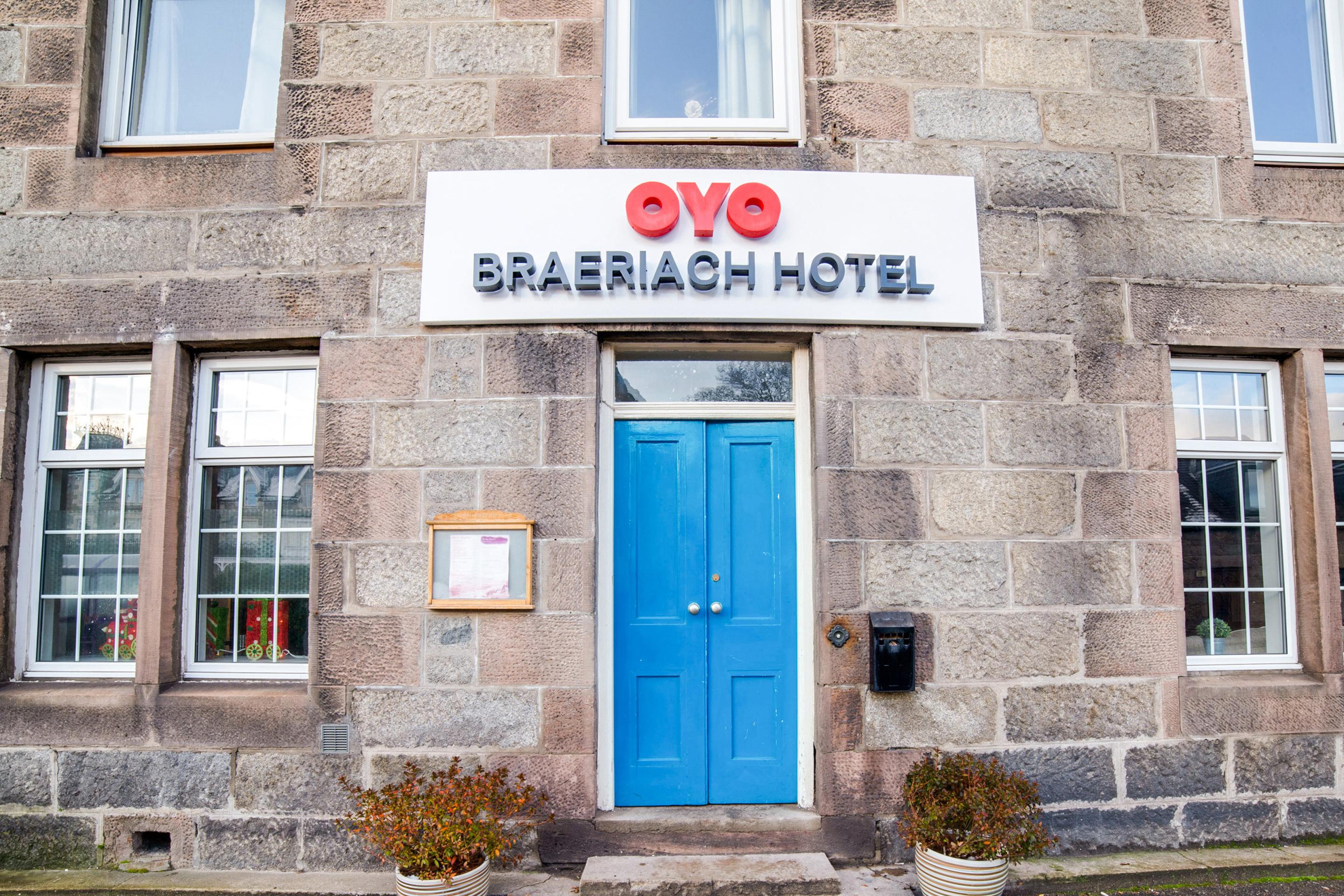 Oyo Braeriach Hotel, Highlands Scotland Newtonmore Exterior foto